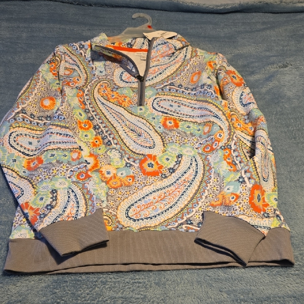 Vera Bradley Women's French Terry Pocket Pullover. Size Medium. NWT. - Picture 4 of 11